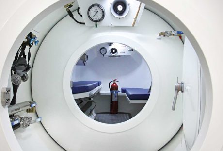 Deck Decompression Chamber