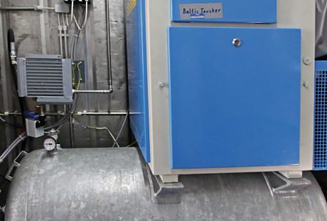 Offshore Diving Container