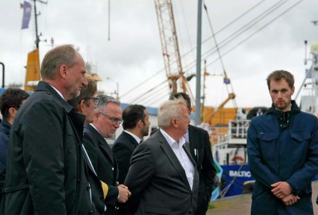 Vertragsunterzeichnung Ölwehrschiffe FLUNDER und VILM