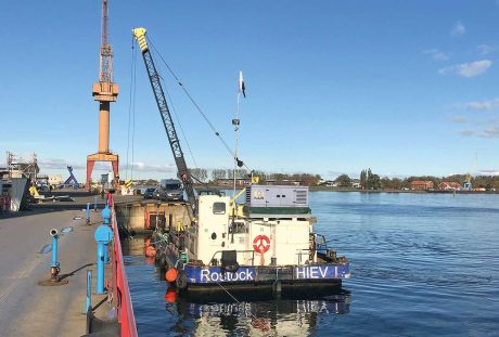 HIEVI – Crane and diving barge